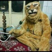 Nargile İçen Peluş Kaplan