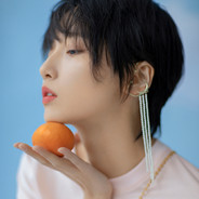 嘉然今天偷吃贡品