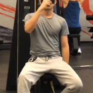 沉默寡言熊天菜