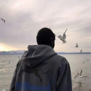 25岁少年爱看黑丝