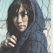 黑色背心运动衫