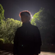 操场上最漂亮女孩