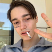 我出来混全靠出卖兄弟