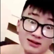 EM SINH VIEN LON NUOC NGOT