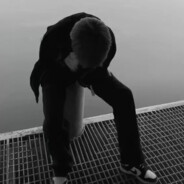 她还会留在那个盛夏吗