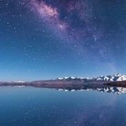 大本钟下送快递，一边开摆一边寄