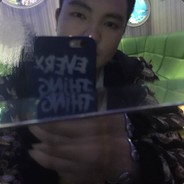 你猜头盔有没有吸铁石