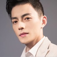 智勋爬不上电竞椅