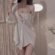 梨の花一枝春雨を帯で