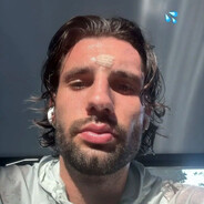 躯体化手一直在裤子抖