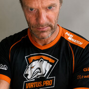 Donald Tusk ''skins.army''
