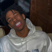 你该在感情里烂掉