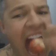 А пахне як...