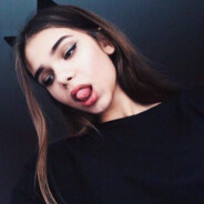 <3