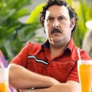 Escobar ____¸.•'¯) Del Mal