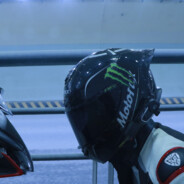 伞兵一号卢本伟