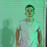 Cine citeste suge pula .