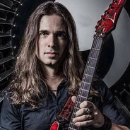 Kiko Loureiro versão Megadeth