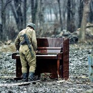 SOLDADO PIANISTA