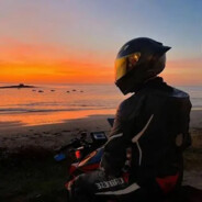 捞起月亮的渔民.