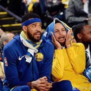 正在偷吃电弧星