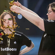 小男孩＋胖子=王炸