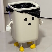 垃圾桶大人