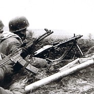 ٩(●̮̮̃•̃)۶Raketenfritz