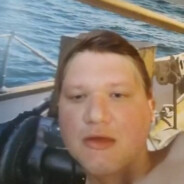 умный(не долбаеб)