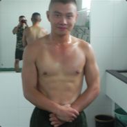 红色电动马达才拉轰