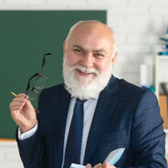 Professor Elenilson
