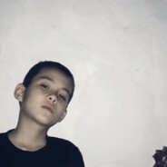 闭着眼睛用脚打