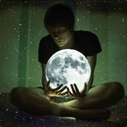 夕阳下的女孩不要不要