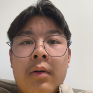 迷っている青少年