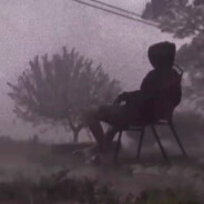 落地率先倒地激发队友