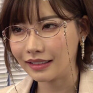 逃出苦难向青山