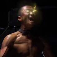 吴京乳胶榨出真精