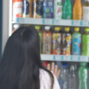 好饿啊是不是该吃饭了