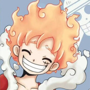 映入眼帘的折凳