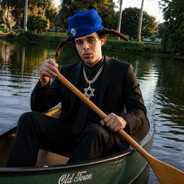Jew n uh Canoe