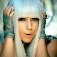 君要臣死 臣Facebook