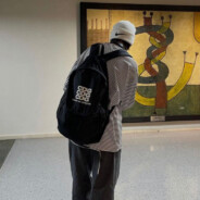 特鲁看住小玉老爹拉电