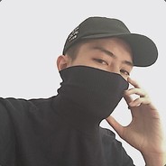 八月