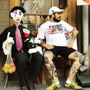 даник в попку дра