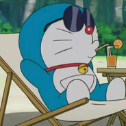 给女大学生涂身体乳