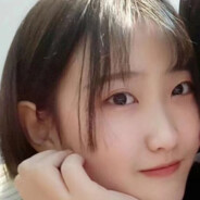 望穿她莹莹秋水