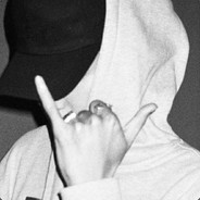 满船清梦压星河