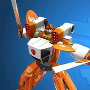 哼，想逃？闪电旋风劈