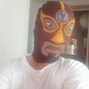 牛战士从不摘下面具