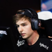 练习时长2年半的练习生